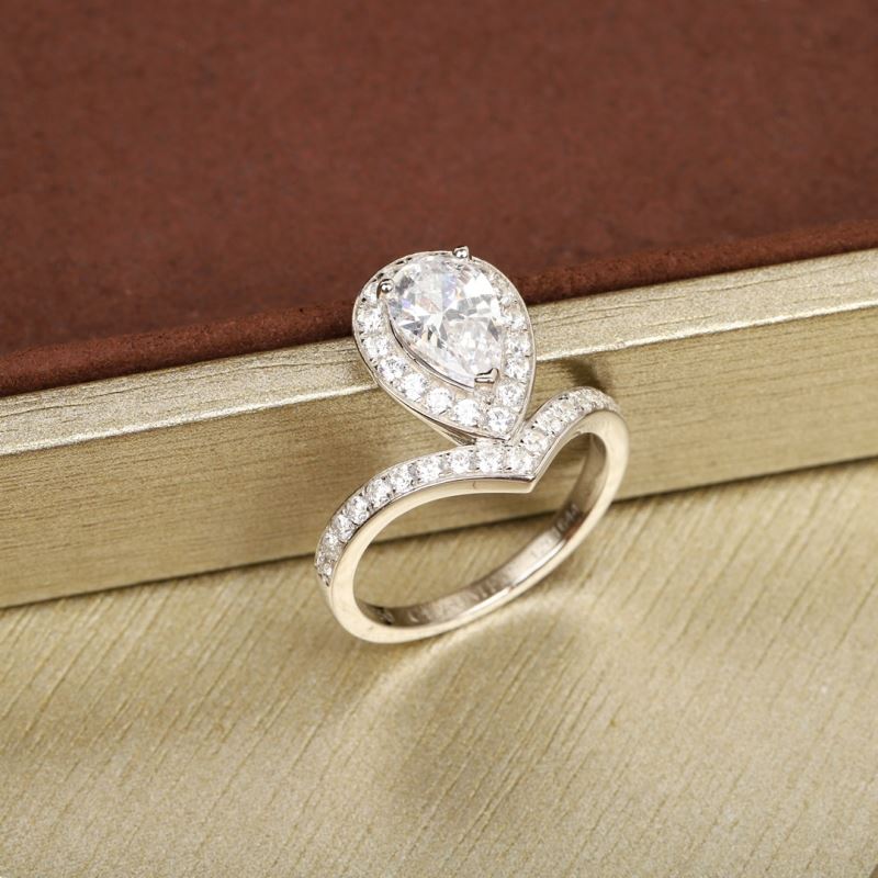 CHAUMET
